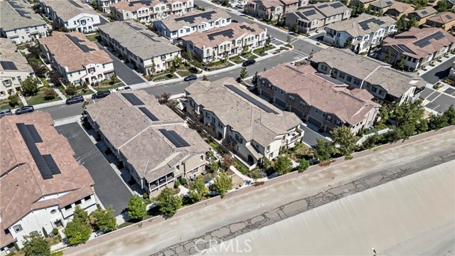 7118 Vernazza, Eastvale CA: https://media.crmls.org/medias/593c392a-5e6a-4d95-be71-31a4381cc382.jpg