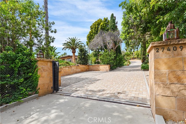 Detail Gallery Image 9 of 61 For 27409 Pacific Coast Hwy, Malibu,  CA 90265 - 4 Beds | 4 Baths