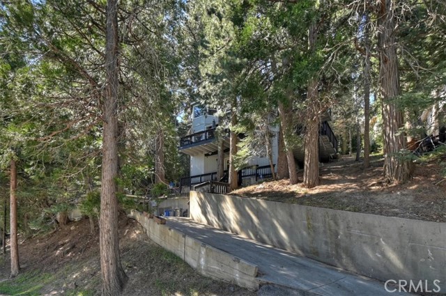 Detail Gallery Image 2 of 35 For 24607 Altdorf Dr, Crestline,  CA 92325 - 3 Beds | 2 Baths