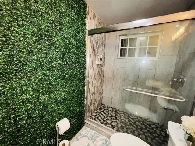 Detail Gallery Image 18 of 25 For 5311 Pirotte Dr, San Diego,  CA 92105 - 2 Beds | 2 Baths