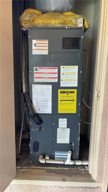 Detail Gallery Image 19 of 24 For 6815 Remmet Ave #219,  Canoga Park,  CA 91303 - 1 Beds | 1 Baths