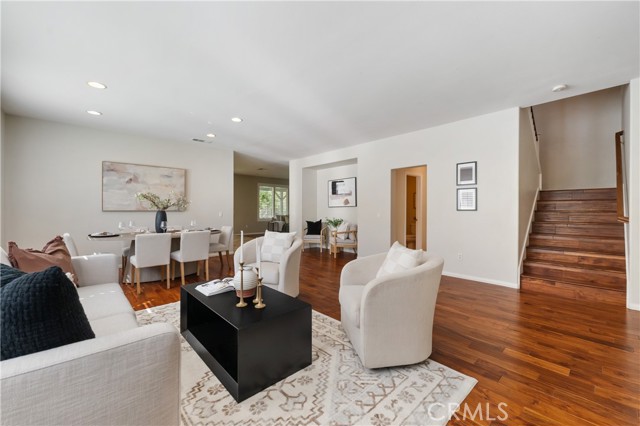 Detail Gallery Image 20 of 68 For 22229 Evening Star Ct, Saugus,  CA 91390 - 6 Beds | 5 Baths