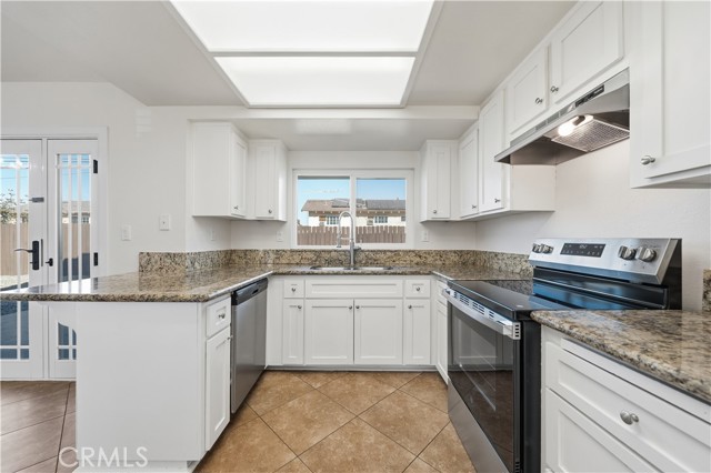 Detail Gallery Image 15 of 45 For 351 Pueblo Rd, Corona,  CA 92882 - 3 Beds | 2 Baths