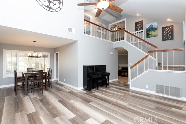 Detail Gallery Image 5 of 29 For 1826 Chesapeake Way, Corona,  CA 92878 - 3 Beds | 2/1 Baths