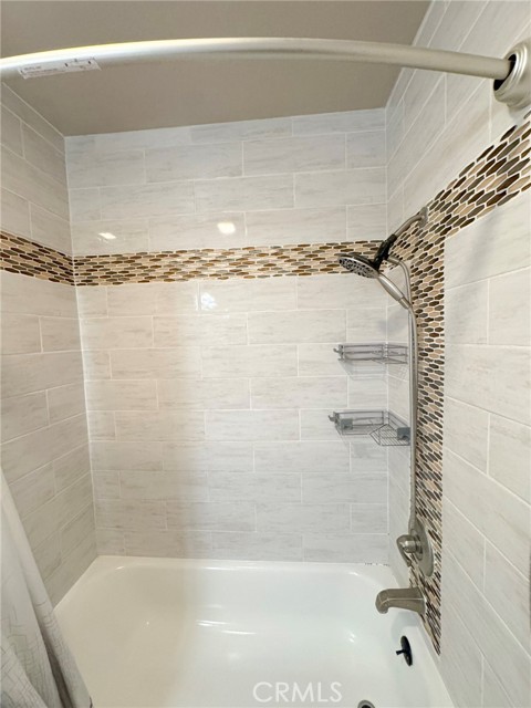 Detail Gallery Image 7 of 15 For 958 South Crossbow Lane #8,  Anaheim,  CA 92804 - 2 Beds | 2 Baths
