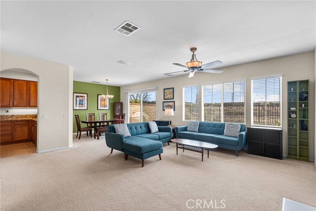 Detail Gallery Image 3 of 36 For 23860 Brescia Dr, Valencia,  CA 91354 - 4 Beds | 3 Baths