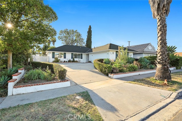 24141 Landisview Ave, Lake Forest, CA 92630
