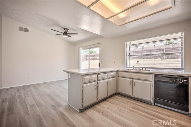 Detail Gallery Image 15 of 38 For 25394 Ramblewood Ct, Moreno Valley,  CA 92553 - 3 Beds | 2 Baths