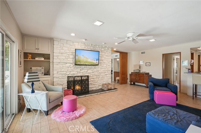 19250 Clymer Street, Porter Ranch CA: https://media.crmls.org/medias/593fc654-3f8e-4090-930d-da7f0a7e4fb3.jpg
