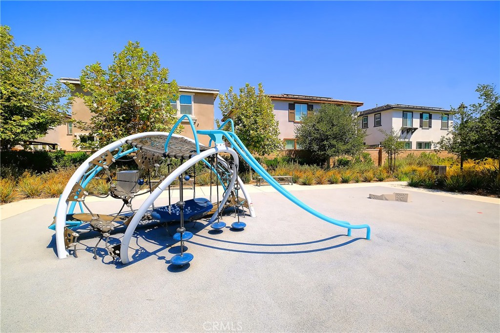 MLS #WS25176152 img 45