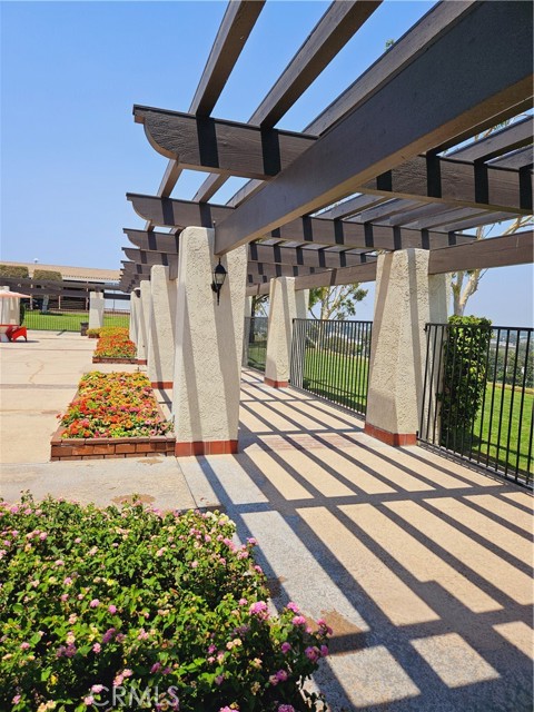 Detail Gallery Image 31 of 41 For 19009 S Laurel Park Rd #295,  Rancho Dominguez,  CA 90220 - 3 Beds | 2 Baths