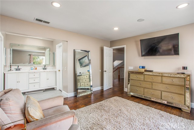 24156 Old Country Road, Moreno Valley CA: https://media.crmls.org/medias/59406610-19b9-4aa4-8eb1-7525e9b1d349.jpg