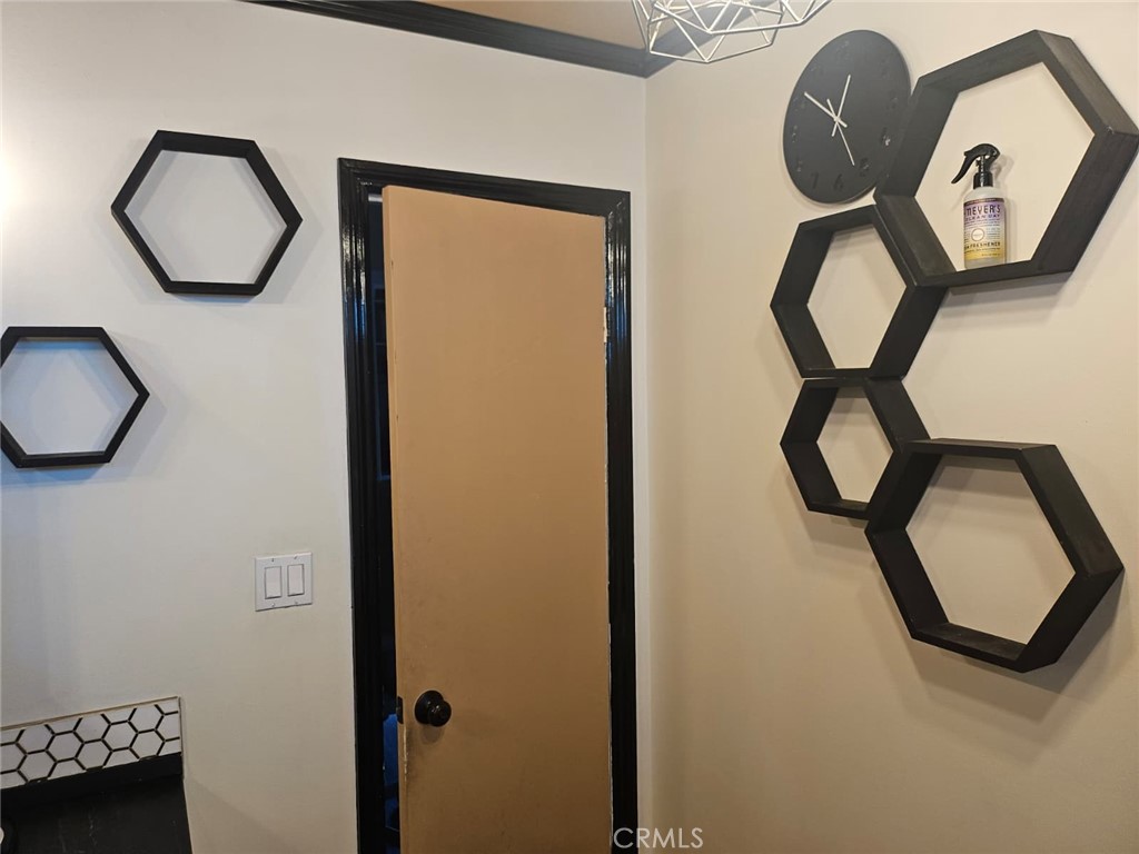 https://media.crmls.org/medias/59408656-1380-493d-b07a-fbe3f1478ebb.jpg?preset=X-Large