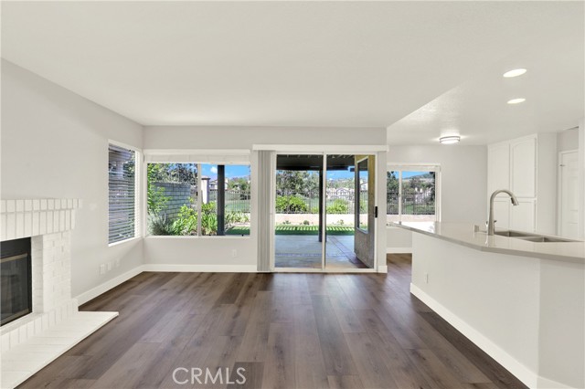 14 Reata, Rancho Santa Margarita CA: https://media.crmls.org/medias/5940fdab-927e-405a-aaf6-6fbab8fd5fb2.jpg
