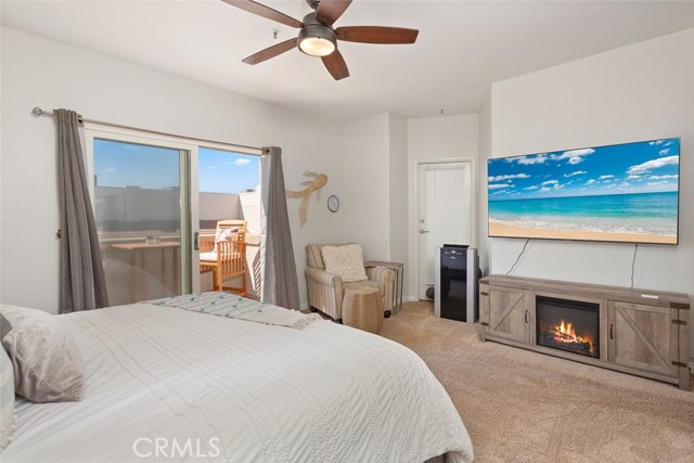 Detail Gallery Image 11 of 37 For 200 Pacific Coast Hwy #320,  Huntington Beach,  CA 92648 - 2 Beds | 2 Baths