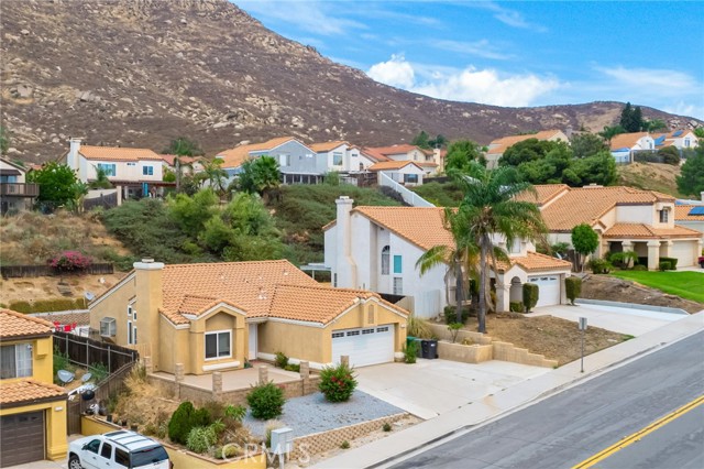 Detail Gallery Image 12 of 31 For 22098 Spring Crest Rd, Moreno Valley,  CA 92557 - 3 Beds | 2 Baths