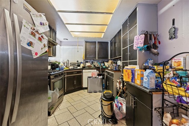 435 Leverett Avenue, La Puente CA: https://media.crmls.org/medias/5941991c-2be8-4063-9c35-6112600c93ab.jpg