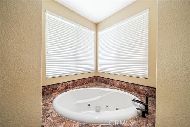 Detail Gallery Image 29 of 39 For 63 Volta Del Tintori St, Lake Elsinore,  CA 92532 - 5 Beds | 4/1 Baths