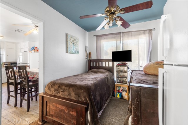 Detail Gallery Image 8 of 28 For 612 W 36th, San Bernardino,  CA 92405 - 2 Beds | 1 Baths