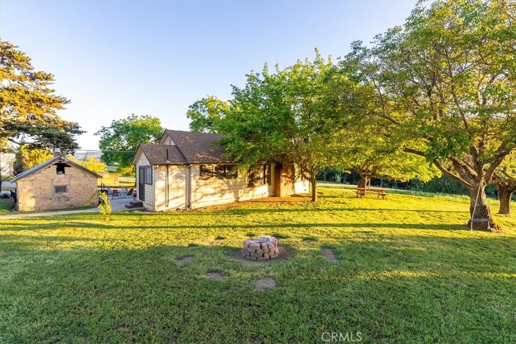https://media.crmls.org/medias/5941f288-14ae-41d6-b3e4-fec6efdc6efb.jpg?preset=X-Large