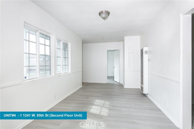 1241 W 95th Street, Los Angeles CA: https://media.crmls.org/medias/5942f81e-4f76-4725-8658-c8d80d302171.jpg