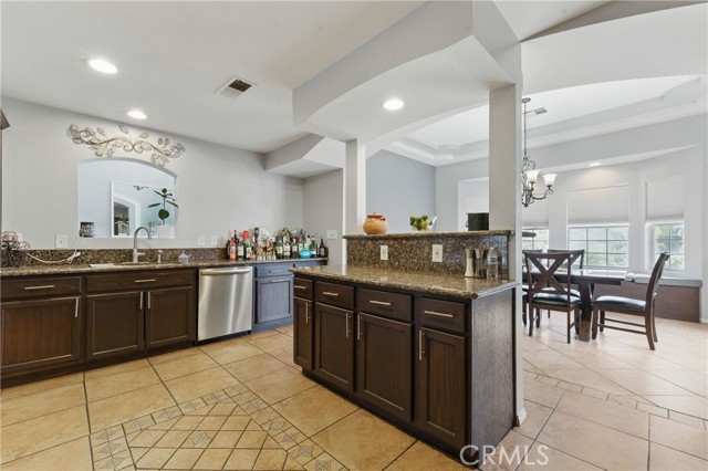 Detail Gallery Image 10 of 32 For 249 Caroline Ln, Shafter,  CA 93263 - 4 Beds | 2 Baths