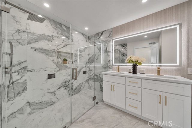 14181 Moore Ct., Irvine CA: https://media.crmls.org/medias/594312d3-8661-4d20-bacb-998b2731ff4e.jpg