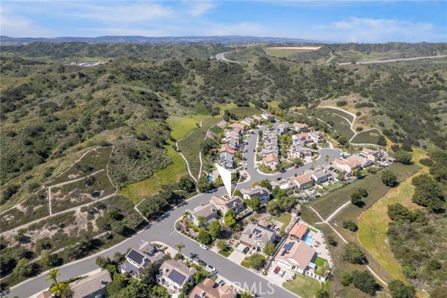 18 Whippoorwill, Trabuco Canyon CA: https://media.crmls.org/medias/5943c7c5-0e48-41a9-8a19-9f8fccf41f74.jpg