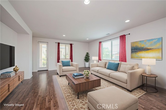 1311 Clementine Way, Fullerton CA: https://media.crmls.org/medias/5943d8e2-e190-4d6b-8ce3-3b6202398e25.jpg