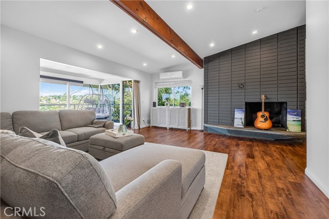 Detail Gallery Image 13 of 38 For 182 Palatine Dr, Alhambra,  CA 91801 - 4 Beds | 3 Baths