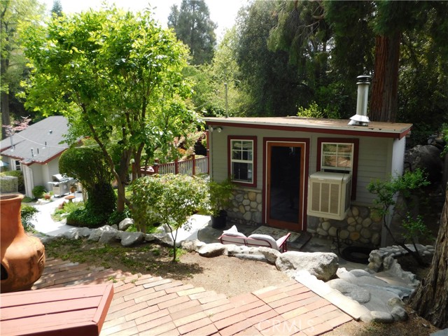 36976 SYCAMORE Drive, Mountain Home Village CA: https://media.crmls.org/medias/59450409-fc16-4f44-8d34-6f0cd3e9ef95.jpg