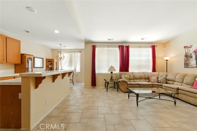 Detail Gallery Image 8 of 32 For 37785 Spruce Ct, Murrieta,  CA 92562 - 3 Beds | 2 Baths