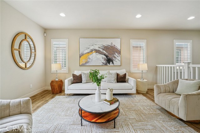7766 Lupin Street, Chino CA: https://media.crmls.org/medias/59457e43-5b33-4fc5-baa4-ff057f4cb344.jpg