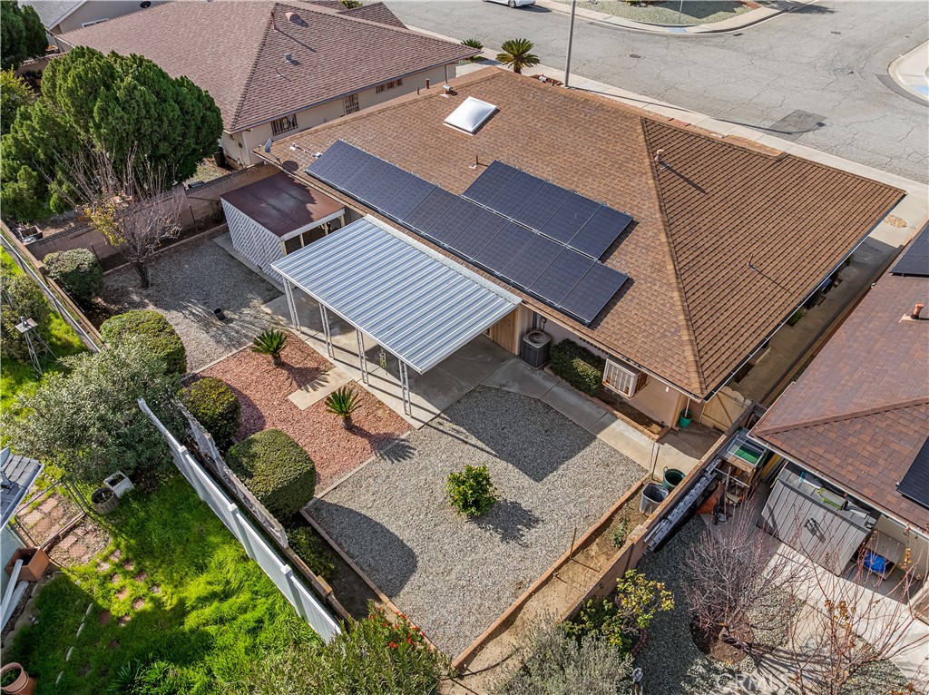 https://media.crmls.org/medias/5945b6a1-d743-4bc5-8024-fa54add90ed3.jpg?preset=X-Large