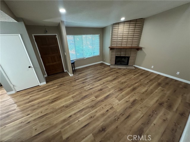 Detail Gallery Image 2 of 28 For 1253 Estes, Santa Maria,  CA 93454 - 2 Beds | 2 Baths