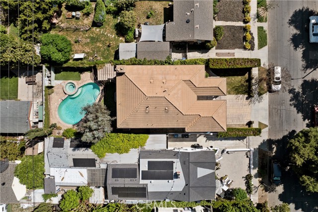 Detail Gallery Image 2 of 66 For 406 N Fairview, Burbank,  CA 91505 - 5 Beds | 4/1 Baths