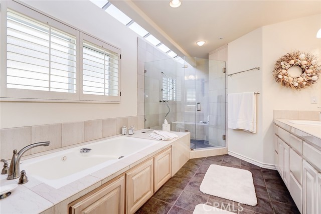 309 3rd Street, Manhattan Beach CA: https://media.crmls.org/medias/5946b69c-6f5e-4bf7-a9d6-2d741d5f0e48.jpg