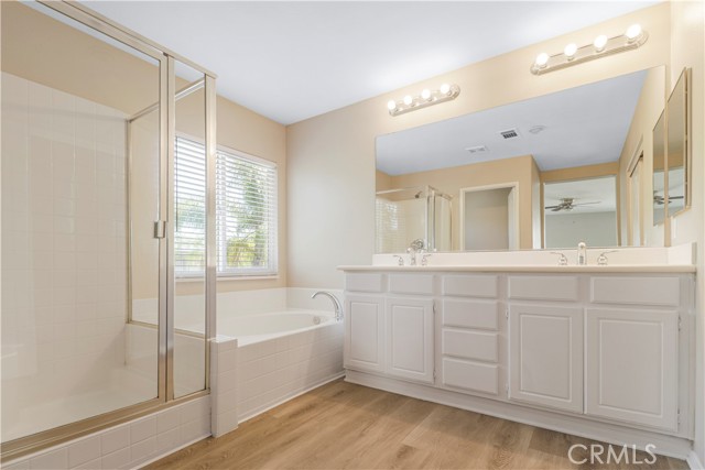 Image 16 of 34 For 33558 Iris Lane