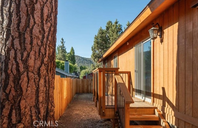 Detail Gallery Image 31 of 34 For 905 W Aeroplane Bld, Big Bear City,  CA 92314 - 3 Beds | 2 Baths