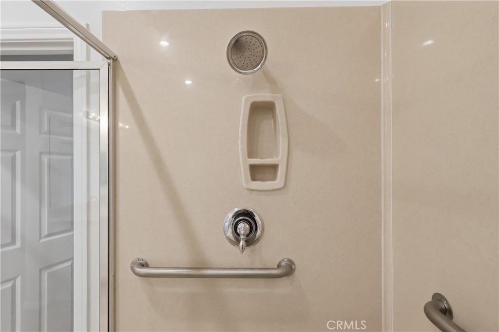 https://media.crmls.org/medias/5949475f-8182-4c2d-903c-d80500280497.jpg?preset=X-Large