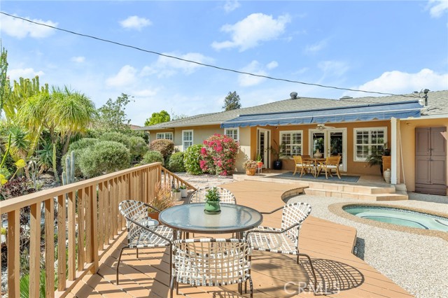 1215 Mira Monte Drive, Redlands CA: https://media.crmls.org/medias/594befbb-f02d-4b03-841e-c1681773305c.jpg