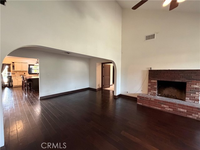 Detail Gallery Image 6 of 16 For 2489 Burt St, Upland,  CA 91784 - 4 Beds | 3 Baths