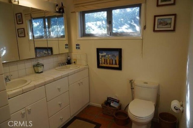 Image 24 of 68 For 17230 Raymer Street