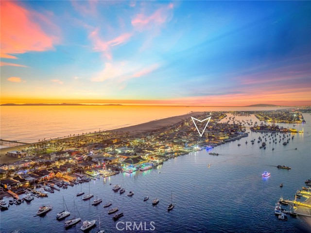 417 E Bay, Newport Beach CA: https://media.crmls.org/medias/594dc914-9a6f-4a09-bfde-4dddd66bbb62.jpg