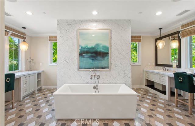 Detail Gallery Image 19 of 31 For 121 Amber Sky, Irvine,  CA 92618 - 4 Beds | 4/1 Baths