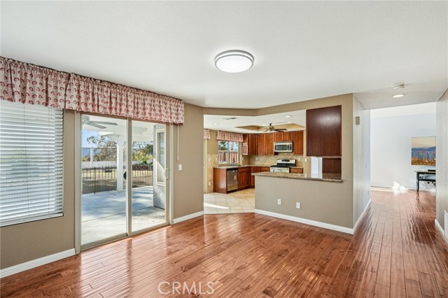 Detail Gallery Image 11 of 35 For 24395 Jacarte, Murrieta,  CA 92562 - 3 Beds | 2/1 Baths