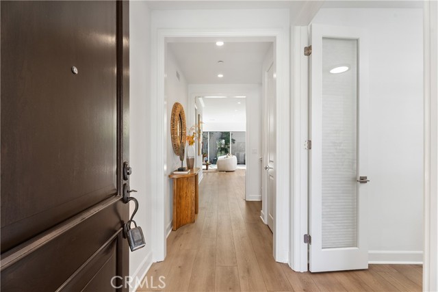 Detail Gallery Image 3 of 30 For 124 Hargrove, Irvine,  CA 92620 - 3 Beds | 2/1 Baths