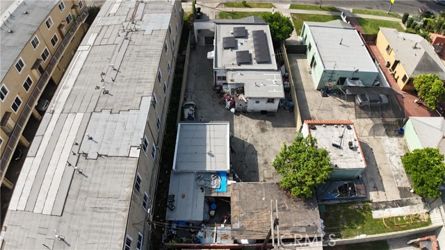 Detail Gallery Image 3 of 3 For 443 E 95th, Los Angeles,  CA 90003 - 3 Beds | 1 Baths