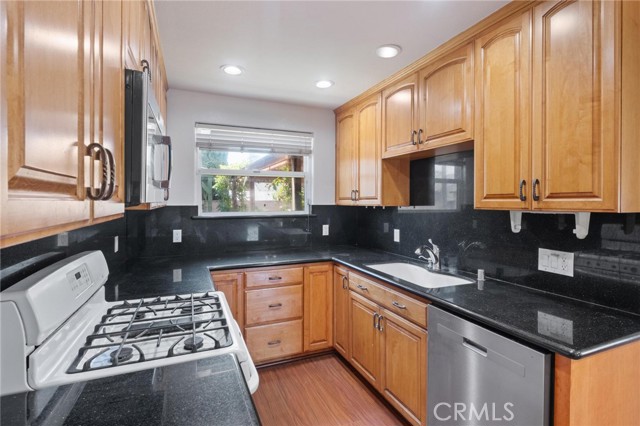 Detail Gallery Image 15 of 49 For 14751 Sutro Ave, Gardena,  CA 90249 - 3 Beds | 2 Baths