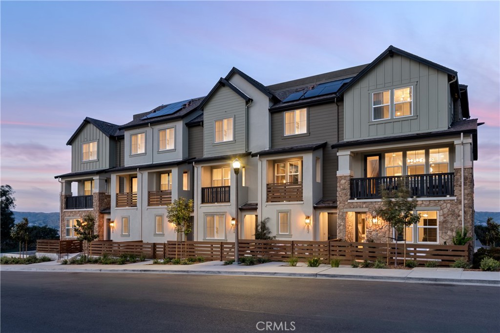 326 E William Way